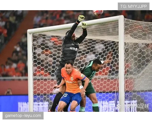 奥坎波斯战术适配性凸显，助力球队整体表现稳步提升