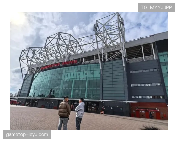 英超传奇在安菲尔德再创巅峰，持续提升球队竞争力