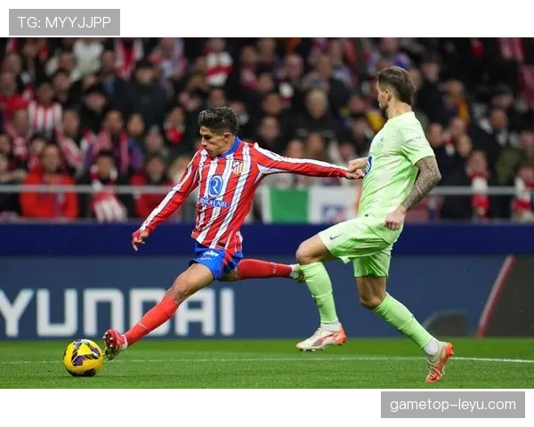 奥布拉克沙特转会传闻持续发酵，门将未来去向成焦点