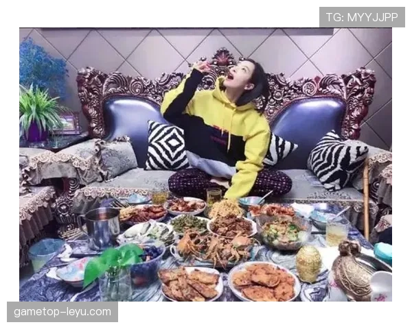 余依婷居然把家里花园改成了迷你赛场，隔壁大叔都馋疯了！